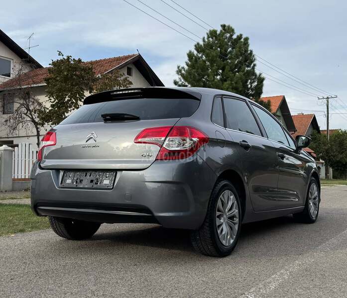 Citroen C4 1.4 16V ATTRACTION