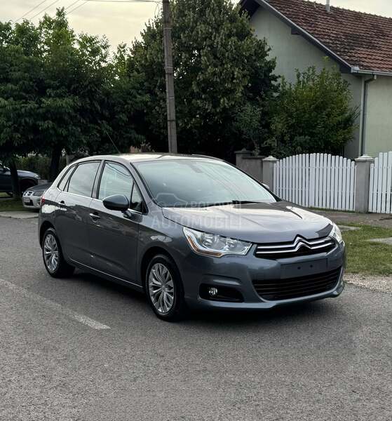 Citroen C4 1.4 16V ATTRACTION