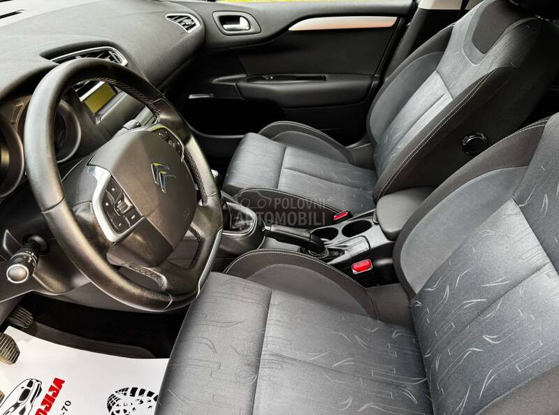 Citroen C4 1.4 16V ATTRACTION