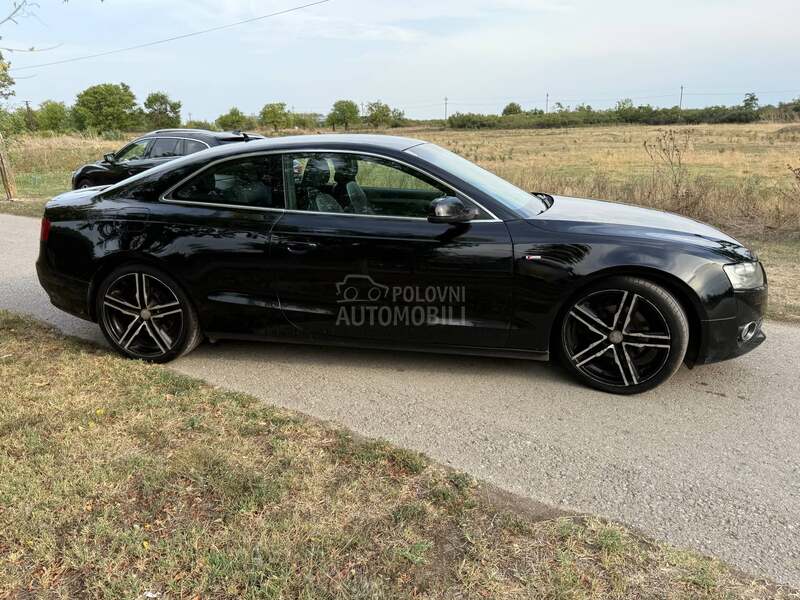 Audi A5 2.0TDI S lien qua.