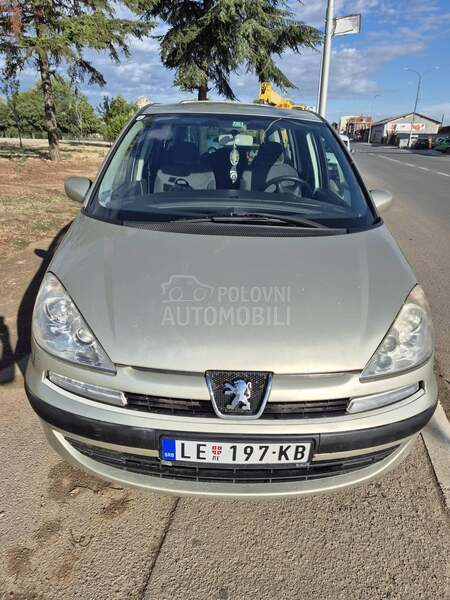 Peugeot 807 