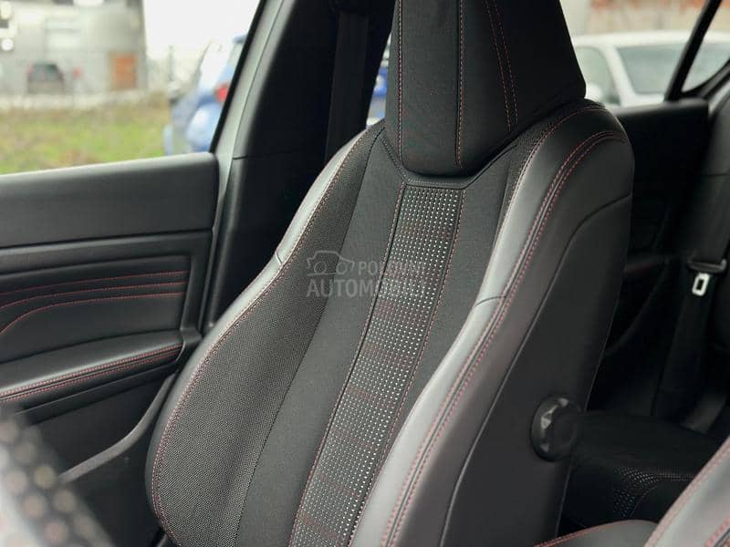 Peugeot 308 GT-LINE-PANO Peugeot 308 GT-LINE-PANO