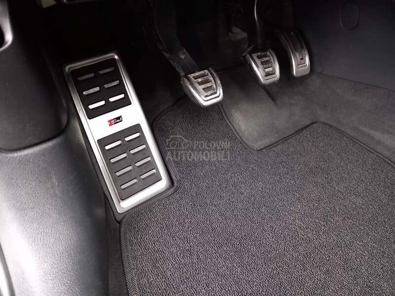 Audi A3 BLACK S-LINE BOSE