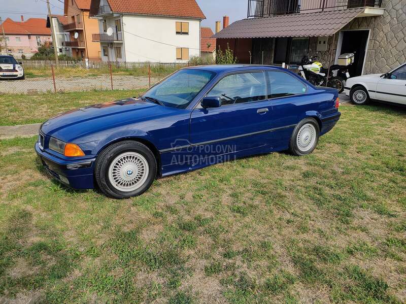BMW 318 is