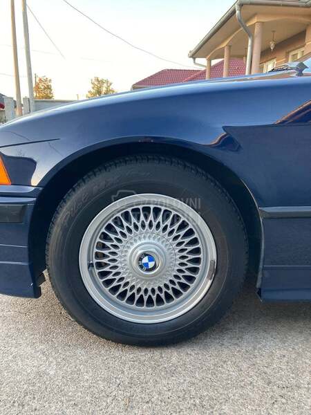 BMW 318 is