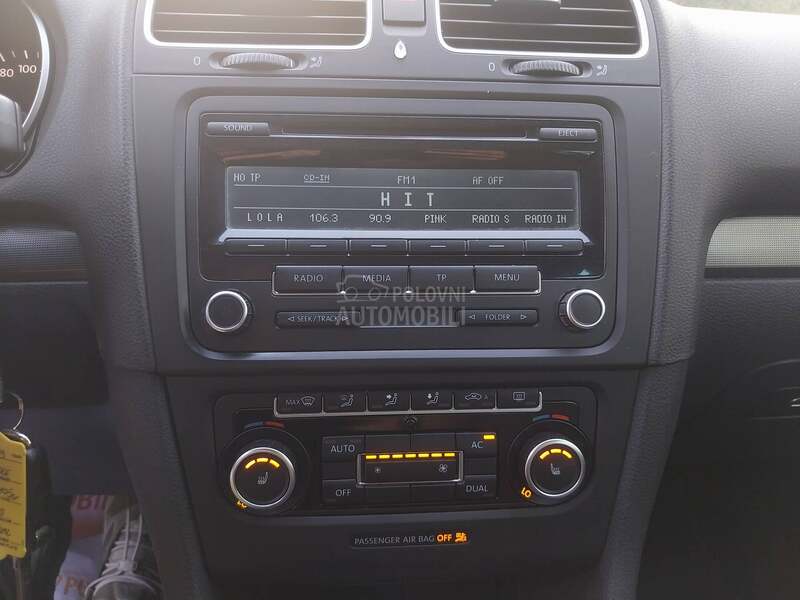 Volkswagen Golf 6 1.6 TDI STYLE