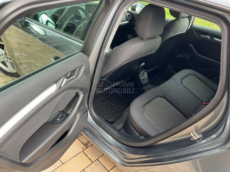 Audi A3 1.6 TDI AUTOMA
