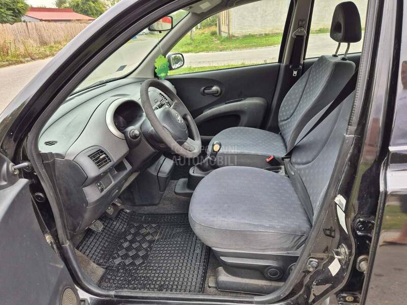 Nissan Micra 