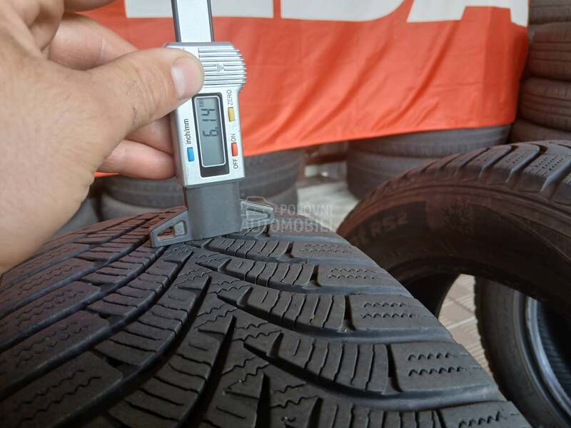 Hankook 185/60 R15 Zimska