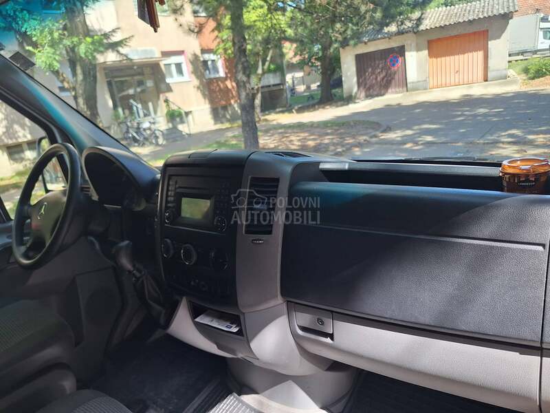 Mercedes Benz Sprinter 