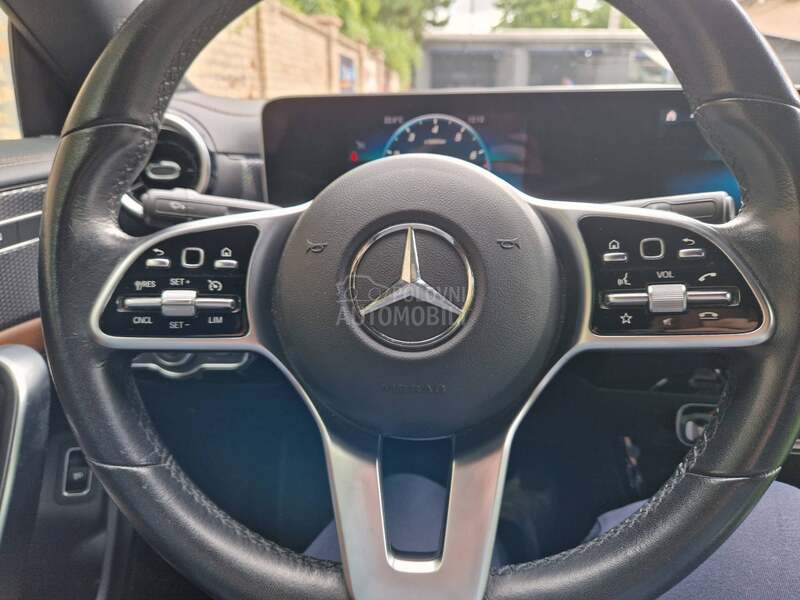 Mercedes Benz CLA 220 4MATIC