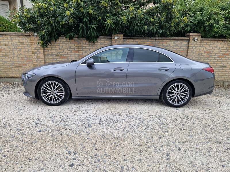 Mercedes Benz CLA 220 4MATIC