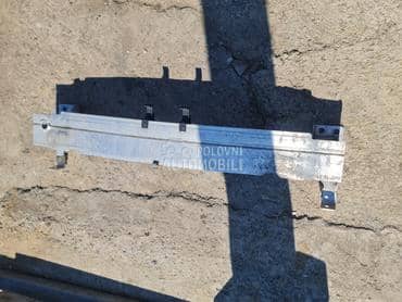 sina branika za Audi A1 od 2011. do 2015. god.