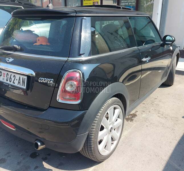 MINI Cooper 