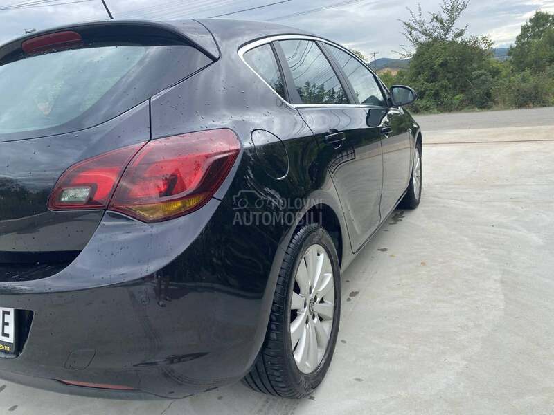 Opel Astra J 1.7 CDTI
