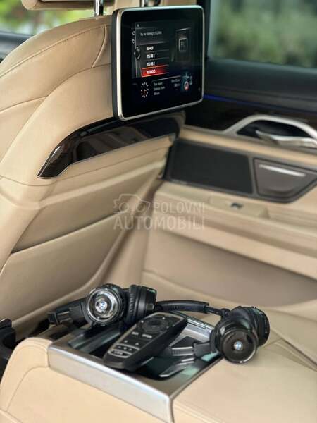 BMW 730 