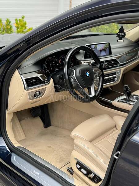 BMW 730 