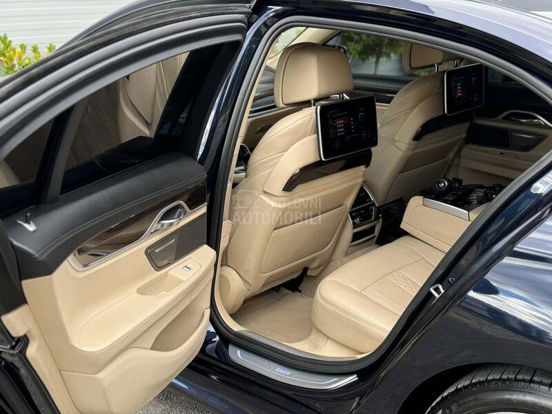 BMW 730 