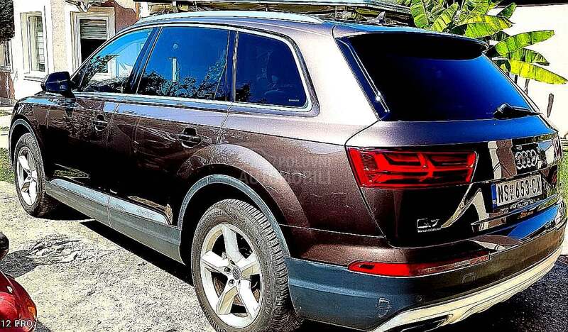 Audi Q7 