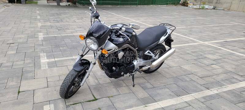 Yamaha bt 1100