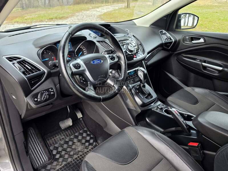 Ford Kuga 2.0 cdti ST LINE