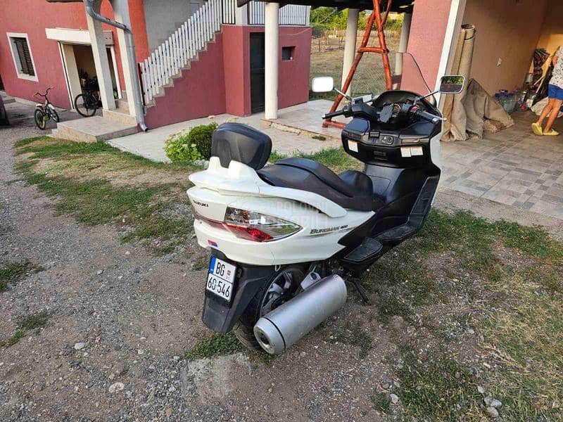 Suzuki Burgman 400