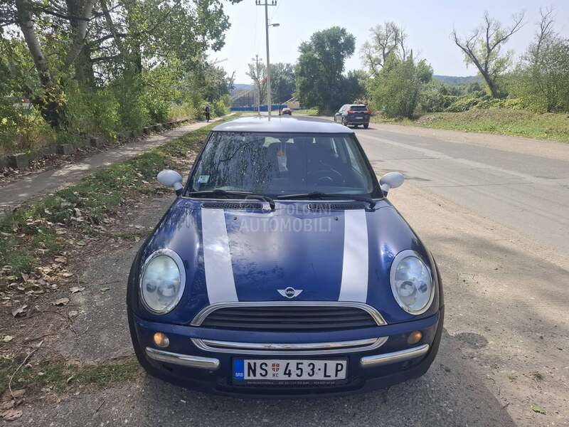 MINI Cooper 1.6 90