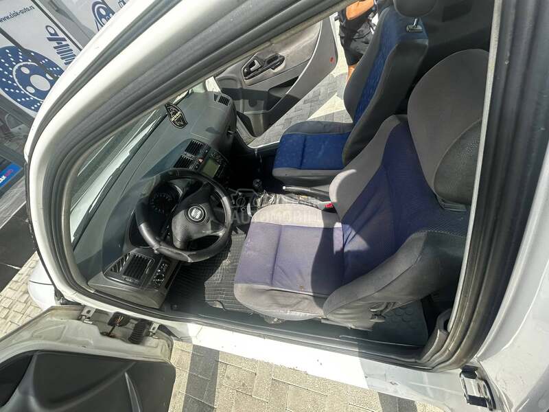 Seat Ibiza s d i   reggg