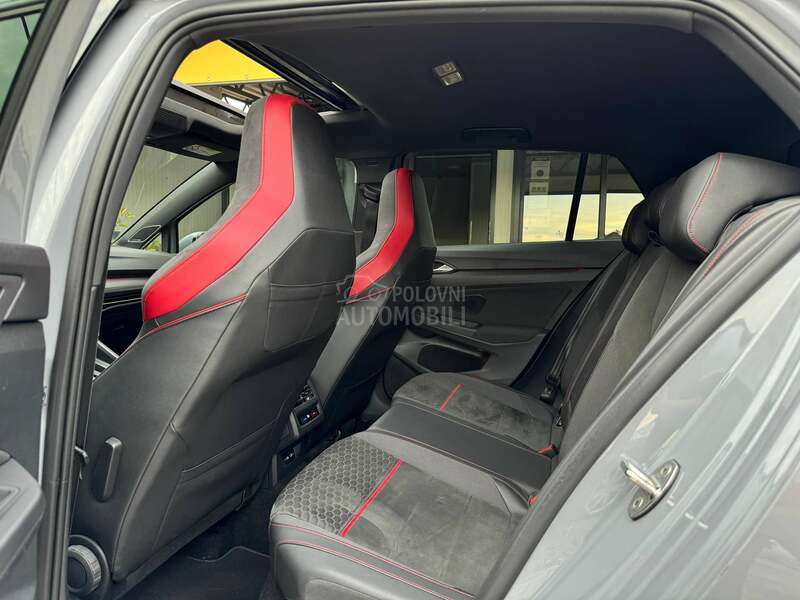 Volkswagen Golf 8 3 0 0 k s clubsport