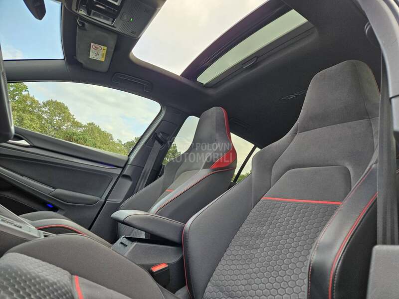 Volkswagen Golf 8 3 0 0 k s clubsport