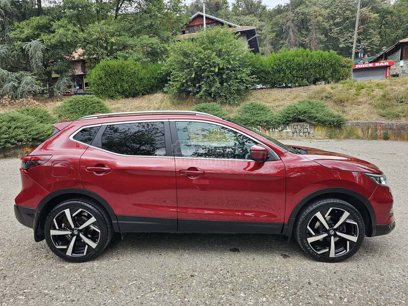 Nissan Qashqai 1.2b/TEKNA/ N0V