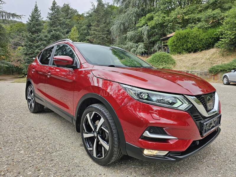 Nissan Qashqai 1.2b/TEKNA/ N0V