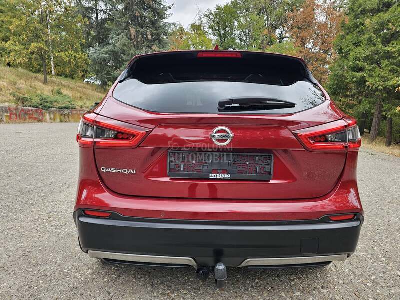 Nissan Qashqai 1.2b/TEKNA/ N0V