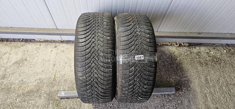 Falken 235/50 R19 Zimska