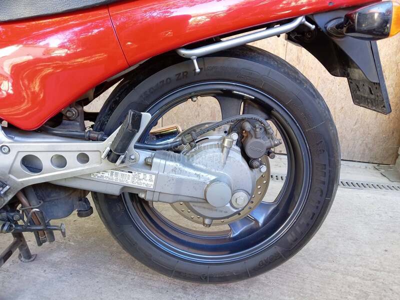Honda NTV 650 Revere