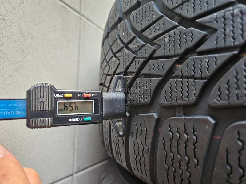 Dunlop 245/50 R18 Zimska