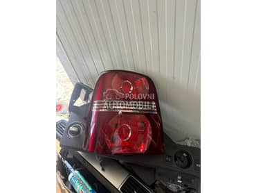 Stop svetla za Volkswagen Touran od 2004. do 2009. god.