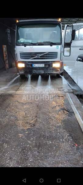 Volvo Fl220 voda