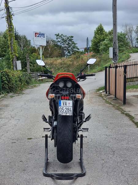 Suzuki GSR 600 A2