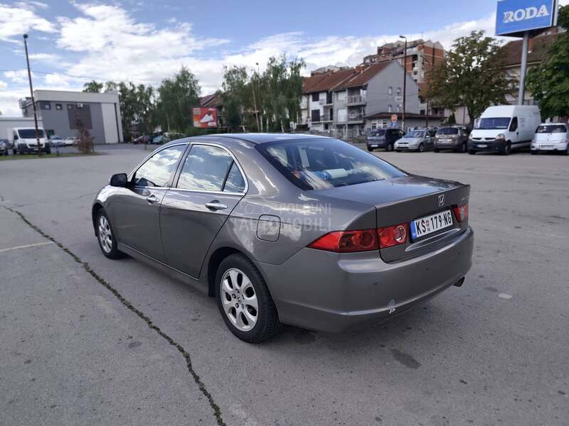 Honda Accord 2.0iVTEC