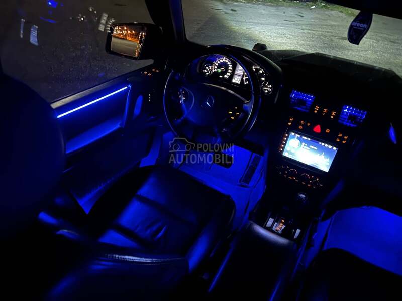 Mercedes Benz G 400 AMG V8