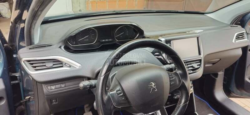 Peugeot 2008 GT LINE