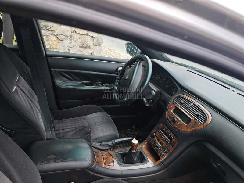 Peugeot 607 
