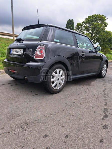 MINI Cooper ONE