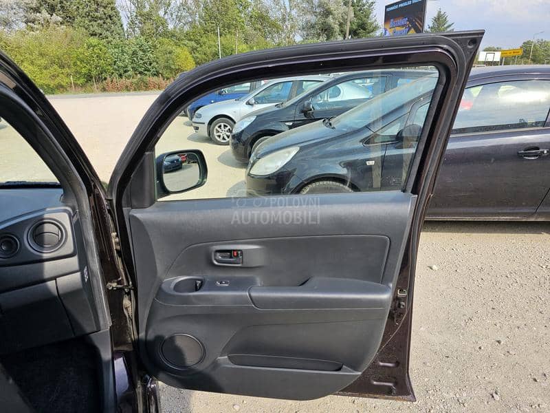 Daihatsu Materia 1,3 16V iz CH