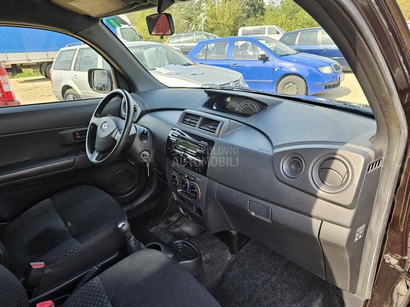 Daihatsu Materia 1,3 16V iz CH