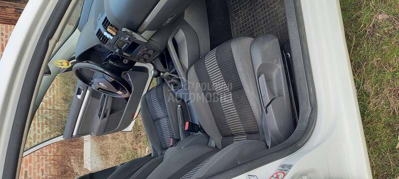Volkswagen Golf 5 united