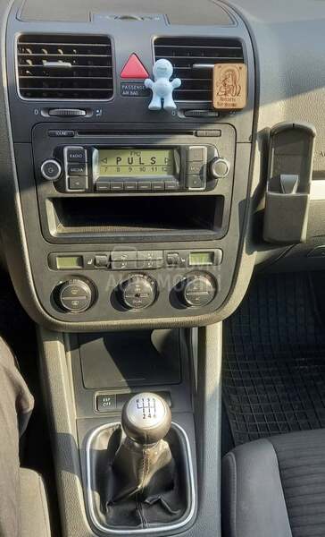 Volkswagen Golf 5 united