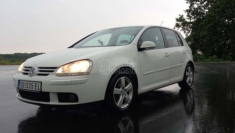 Volkswagen Golf 5 united