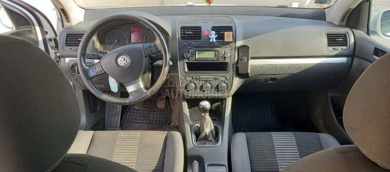 Volkswagen Golf 5 united